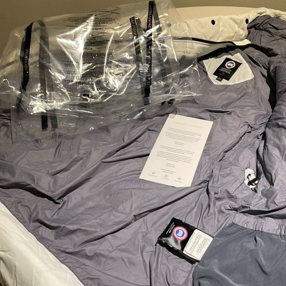 Canada Goose Alliston Lightweight Packable Down Filled Coat Medium - Picture 16 of 17